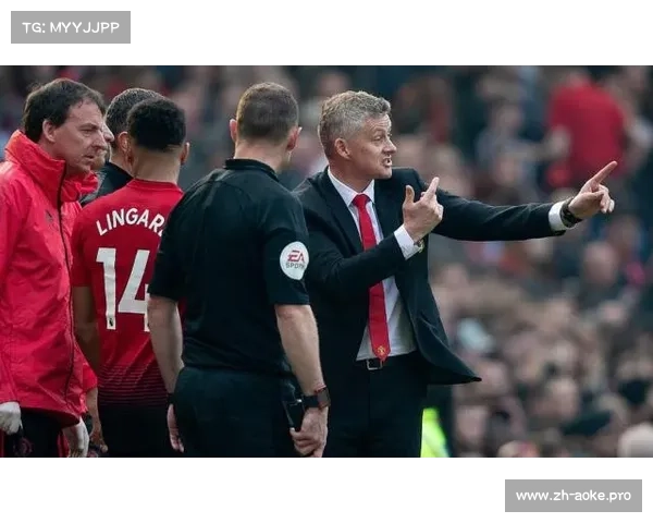 英超联赛中的二人转抢球现象